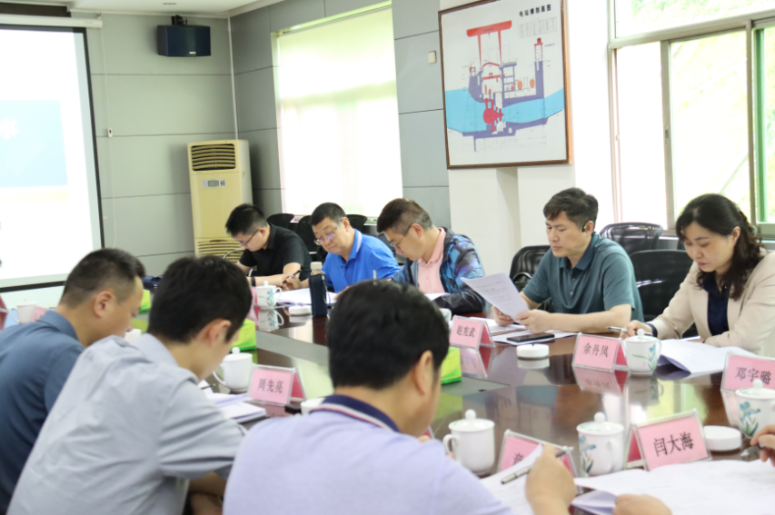 千亿体育（中国）有限千亿体育（中国）有限公司集团外部董事赴水电千亿体育（中国）有限公司现场调研